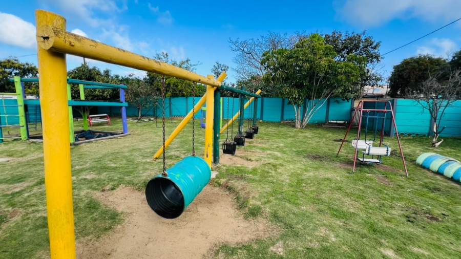 5 Bedroom Property for Sale in Greenfields Eastern Cape